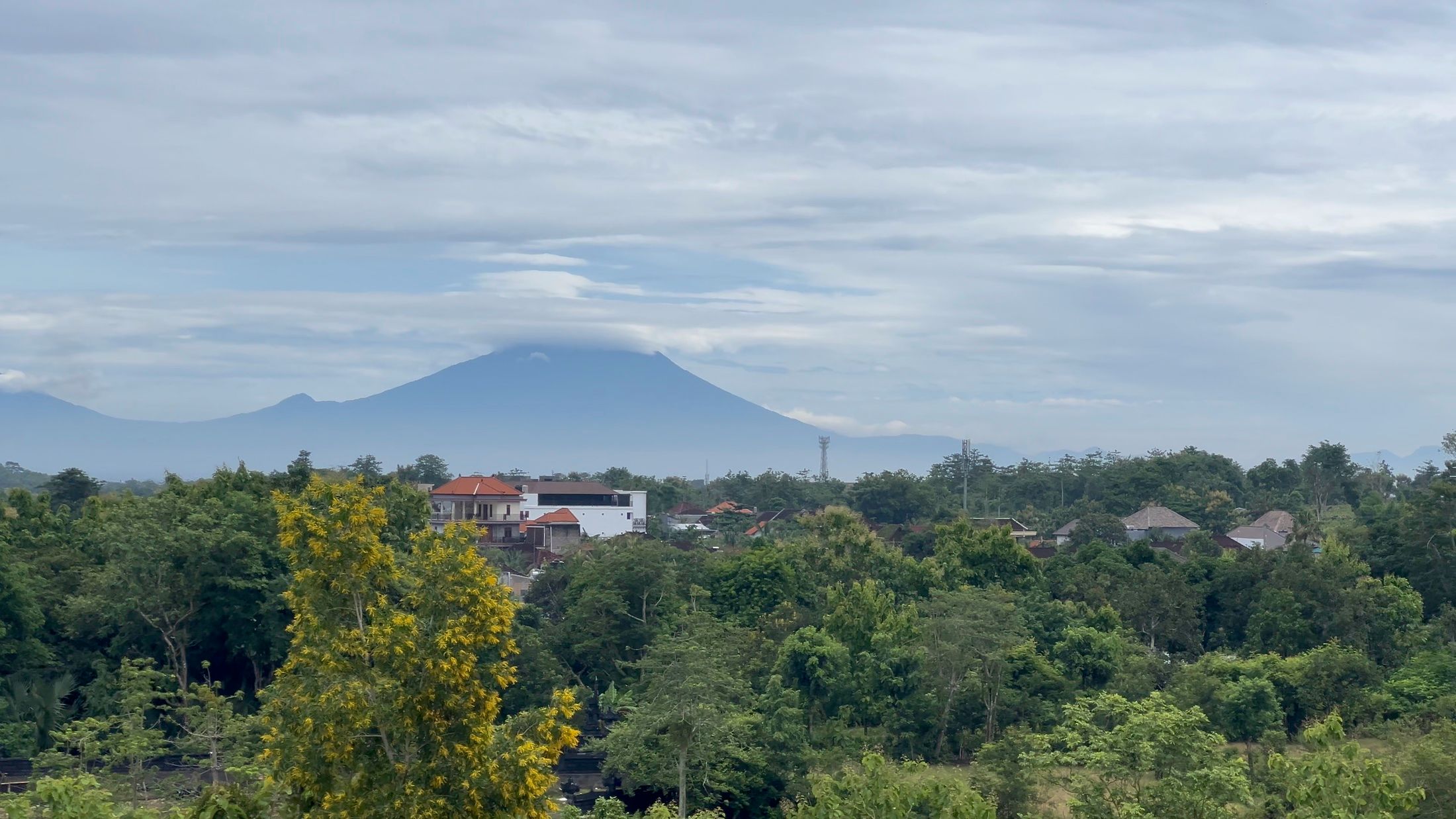 The last of the sweep: Gunung Agung full on the horizon beyond the Bukit.